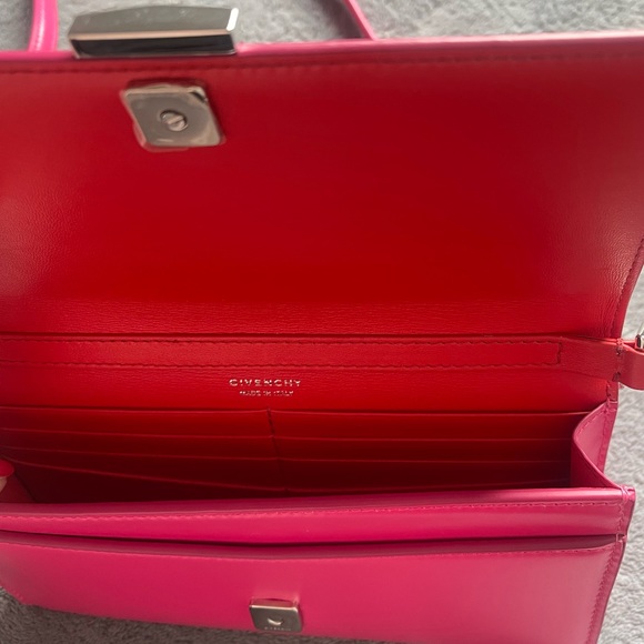Givenchy crossbody, wallet on a chain, brand new, never used, tags attached - Picture 3 of 4